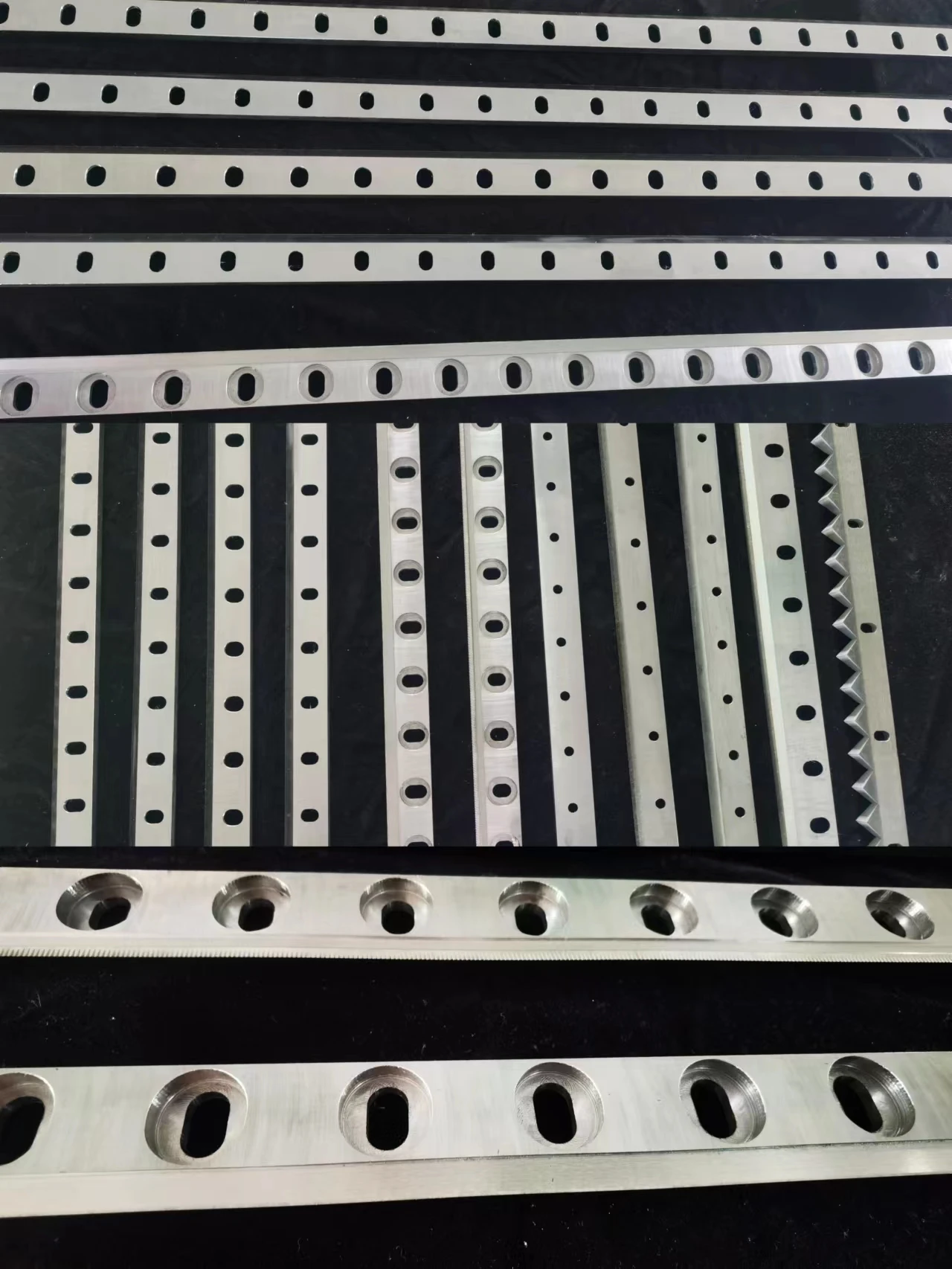 High Speed Spiral Cross-Cutting Paper Knife Corrugated Cardboard Cutting Blades For Chinese German Corrugated NC Cut Off Machine