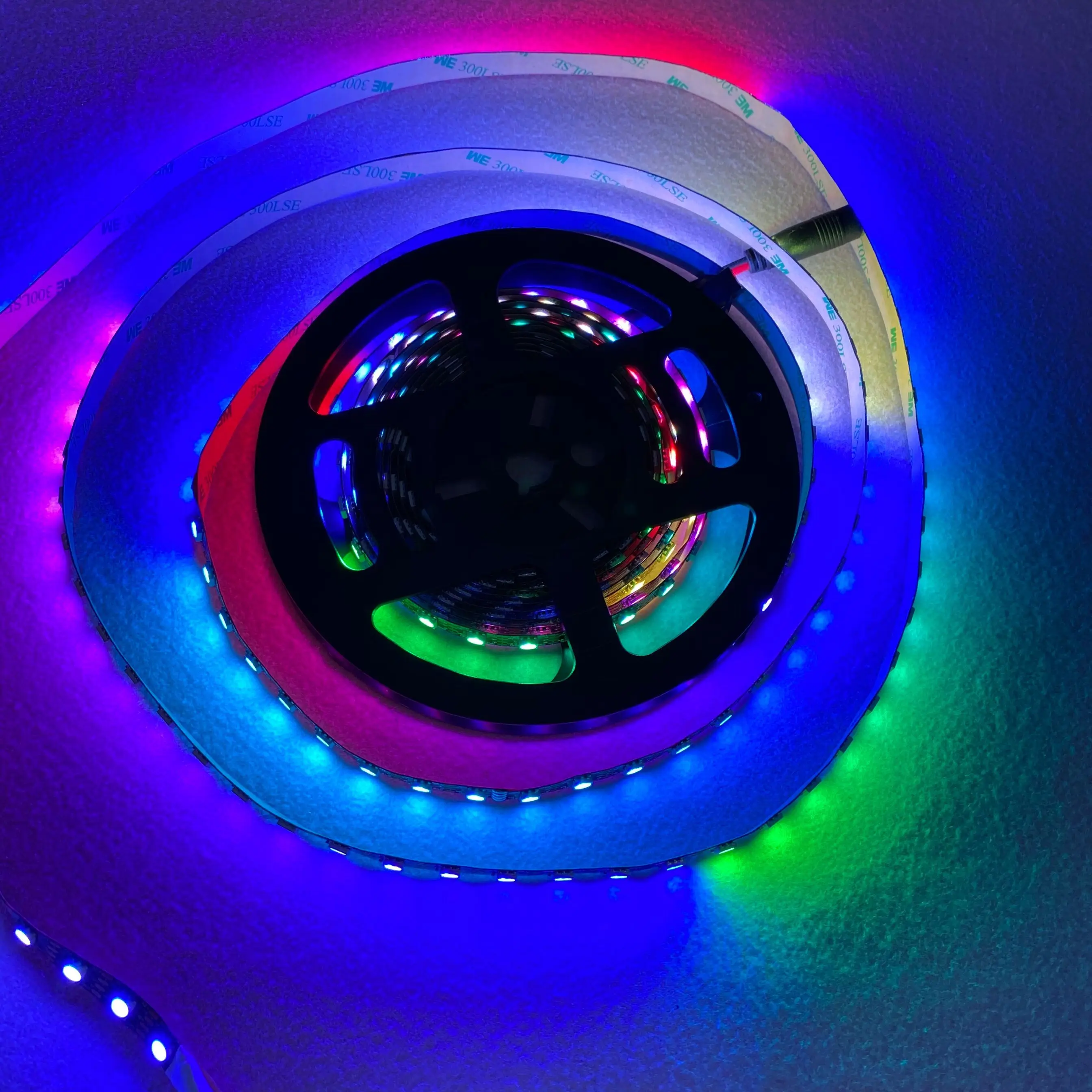 BLACK PCB 72leds/m WS2815 DC12V addressable full color RGB 5050 LED strip;5m/reel;non-waterproof;IP33