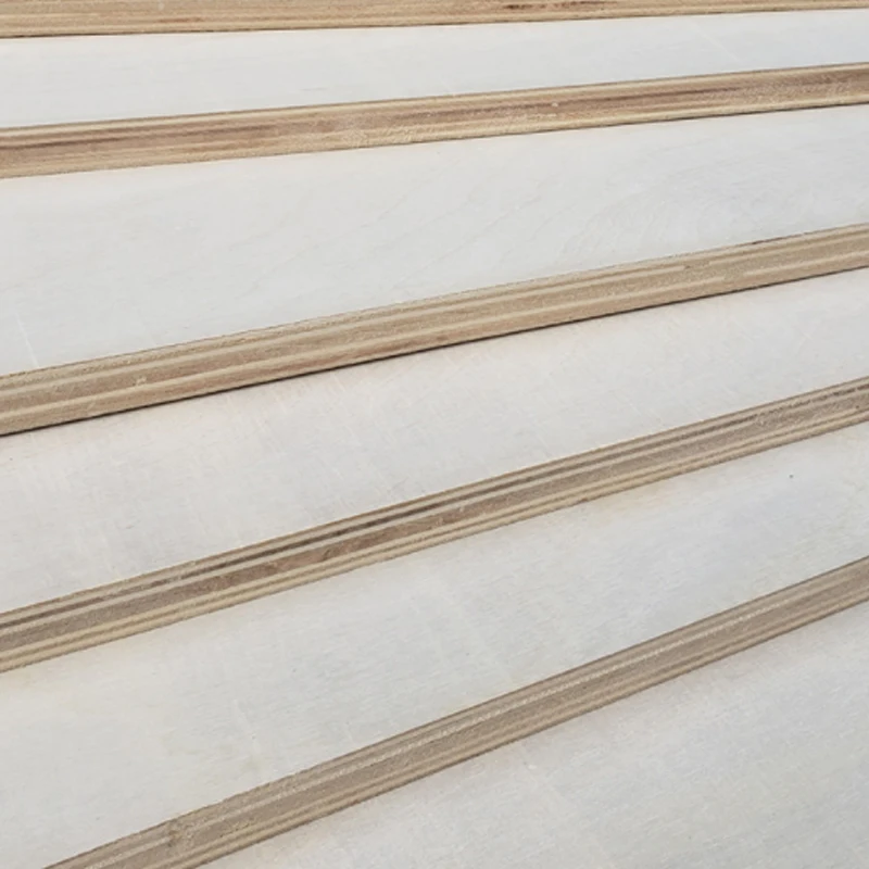 High Quality Furniture Luxury Good Price 18mm Birch Veneer Poplar Core Commercial Plywood