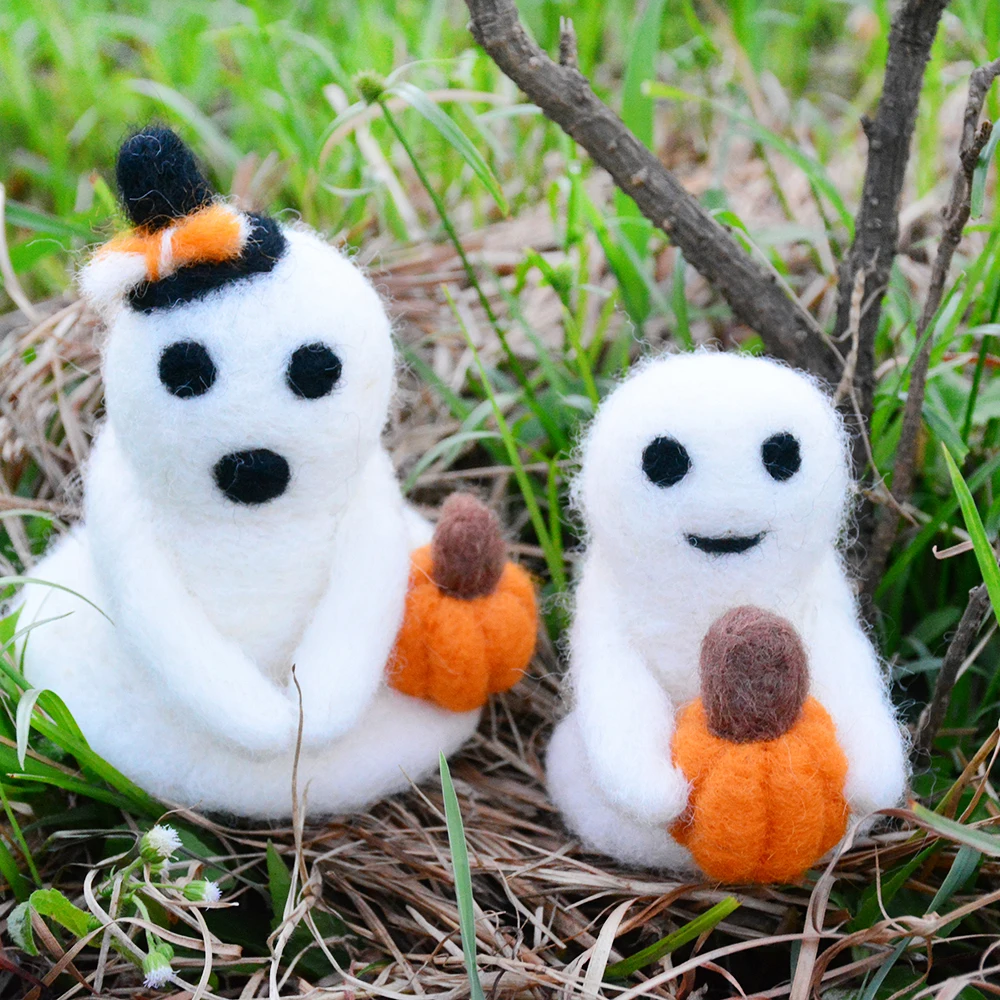 Needle Felt Halloween Ghost Toys - Soft, Small, High Quality Wool Felt Ghost Toys for Halloween Decoration.