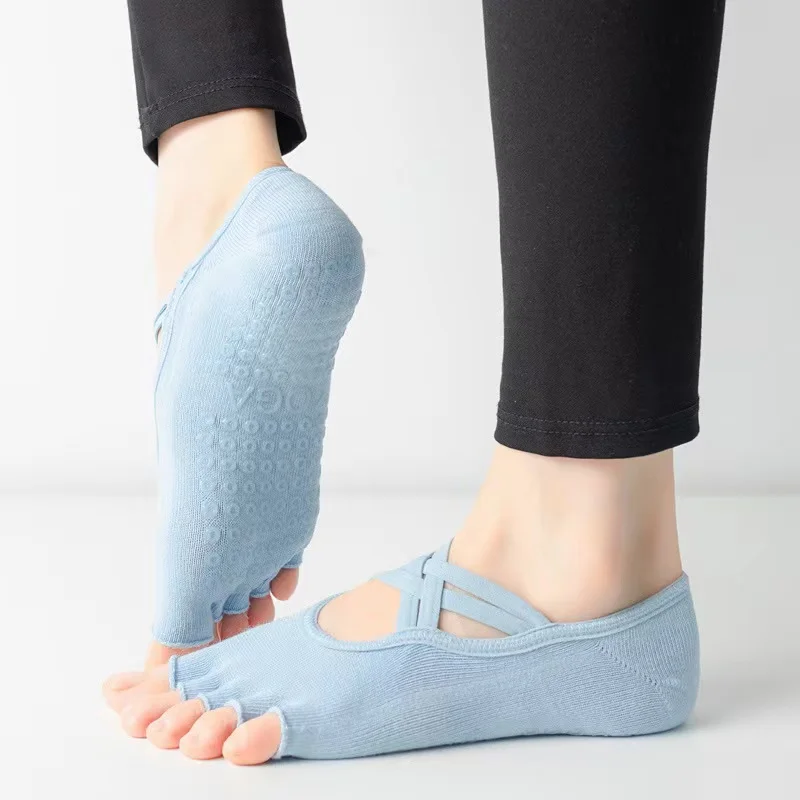 2024 New design 16 colors in stock non-slip silicone grips double strap open five-toe sports Pilates yoga socks