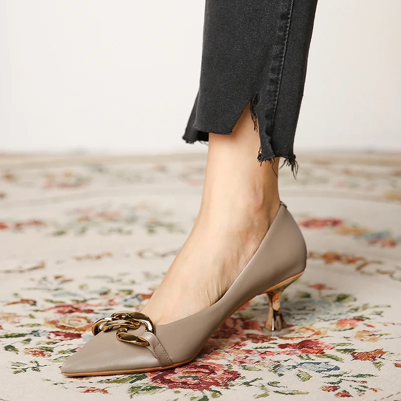 
2021 hot selling new fashion iron chain buckle custom heel shoes for lady 