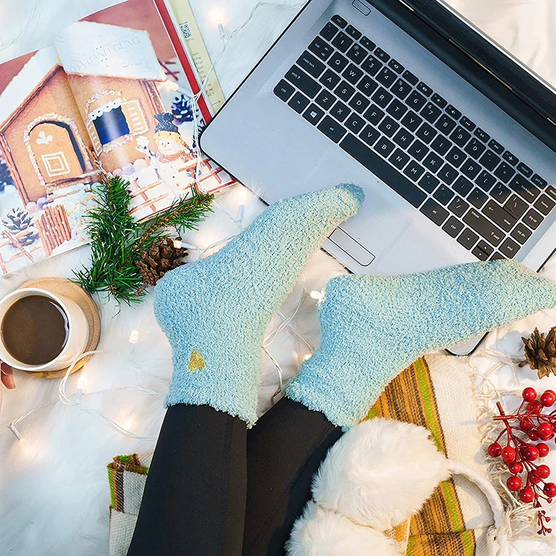 Birthday Valentines Private Label Gifts for Women with Socks Soap Bath Bomb Scented Candles Kit Gifts Set