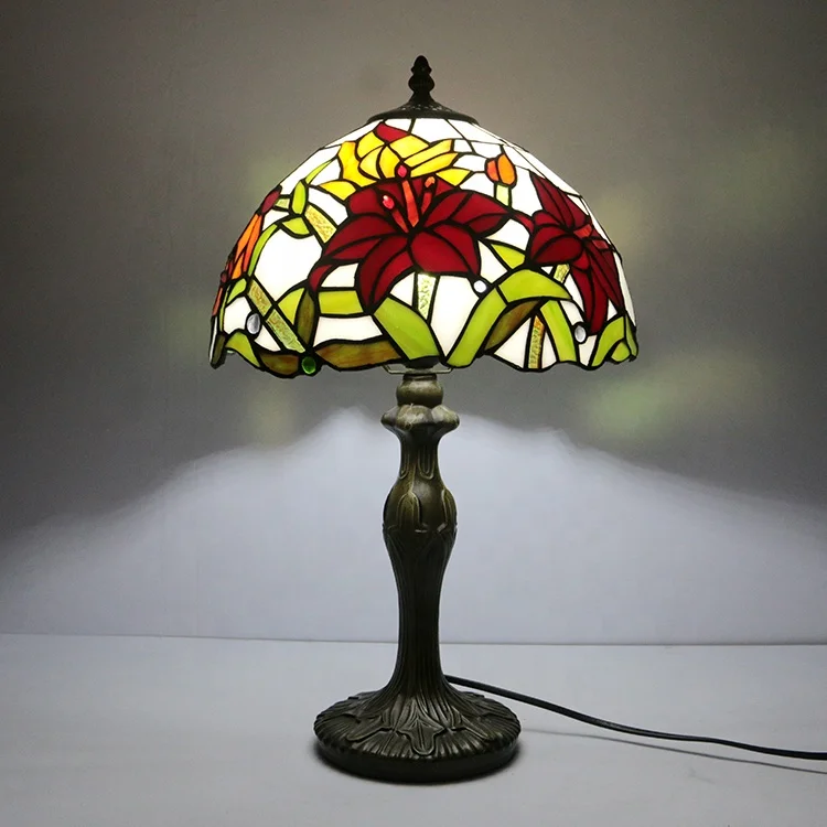 LongHuiJing Handmade Tiffany Style Floral Table Lamp Zinc Alloy Base Glass Lampshade lamps Antique Art Nightstand lights