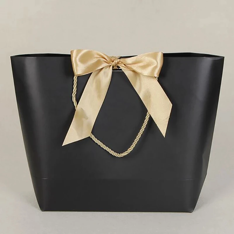 Custom Luxury Cardboard Gift Paper Bag with Logo Personalized Design Wedding Bag for Shopping and Jewelry