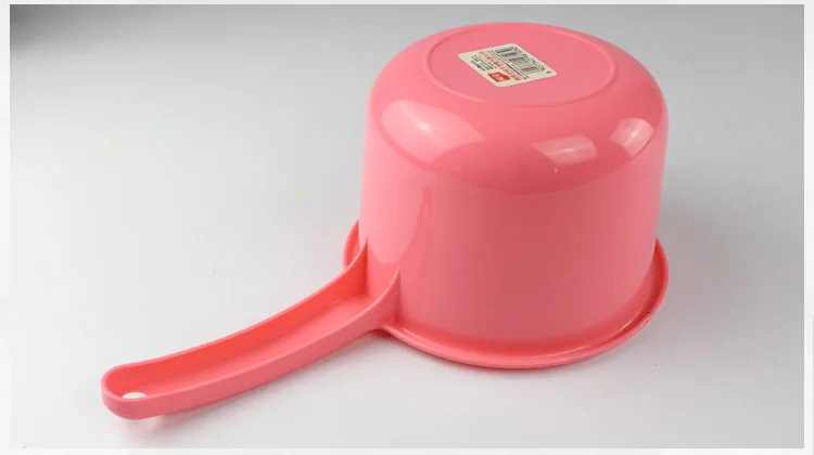 Household Plastic Water Dipper Ladle Bailer For Kitchen Bathroom Use
