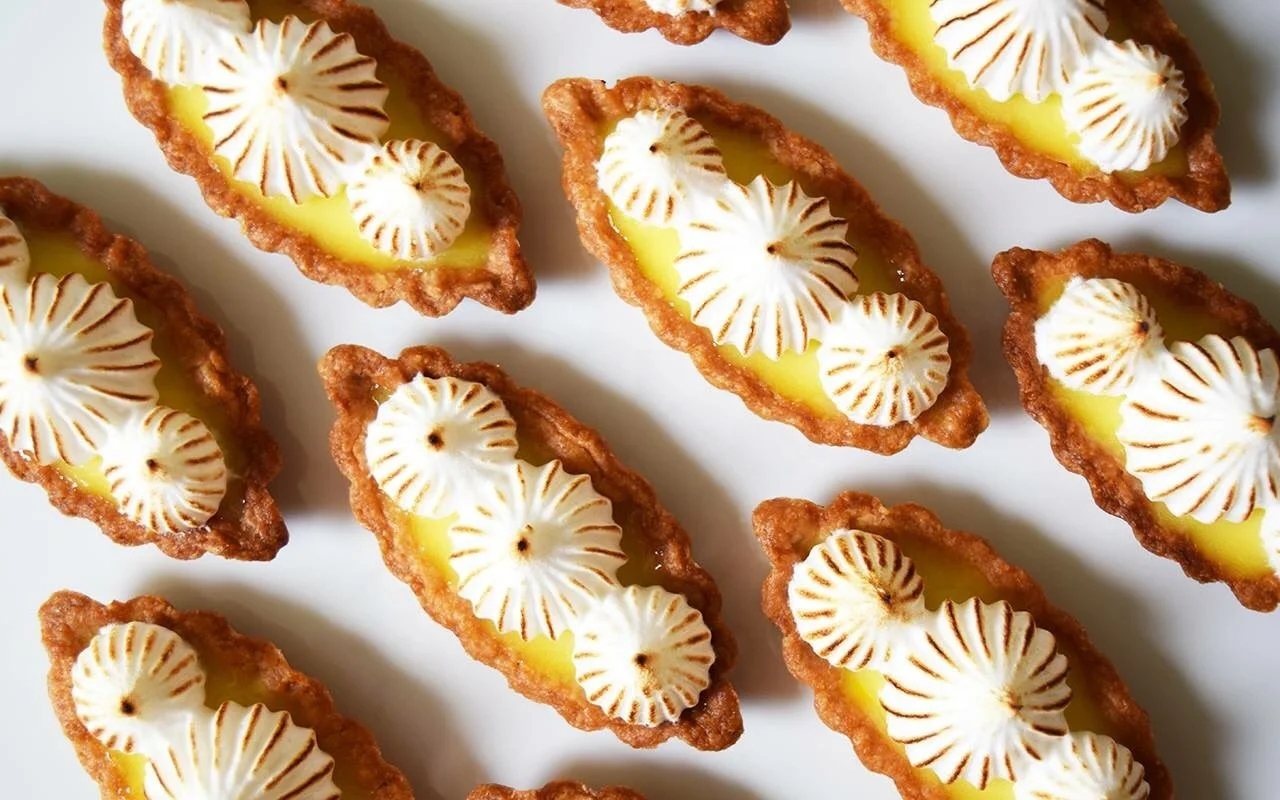 Amazon Hot Sale Tin Material Baking Tools Sailing Boat Shape Metal Egg Tart Mold