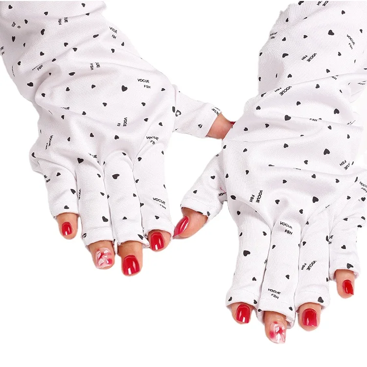 Heart Design Disposable Manicure Anti UV Led Protection  Finger less UV Hand  use for Gel Nail Lamp