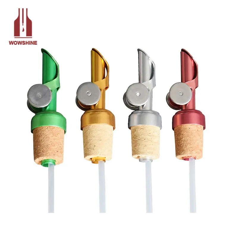 Factory online wholesale Shiny golden cork wine pourer oil pourer hot selling item food grade