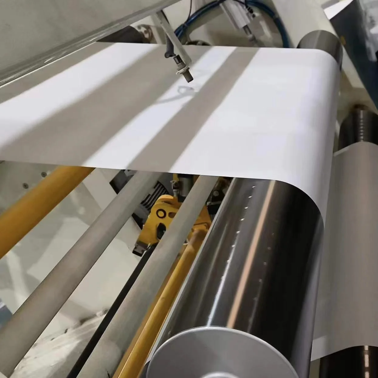 Мг крафт-бумага 35 gsm 40gsm отбеленная белая для пищевых продуктов