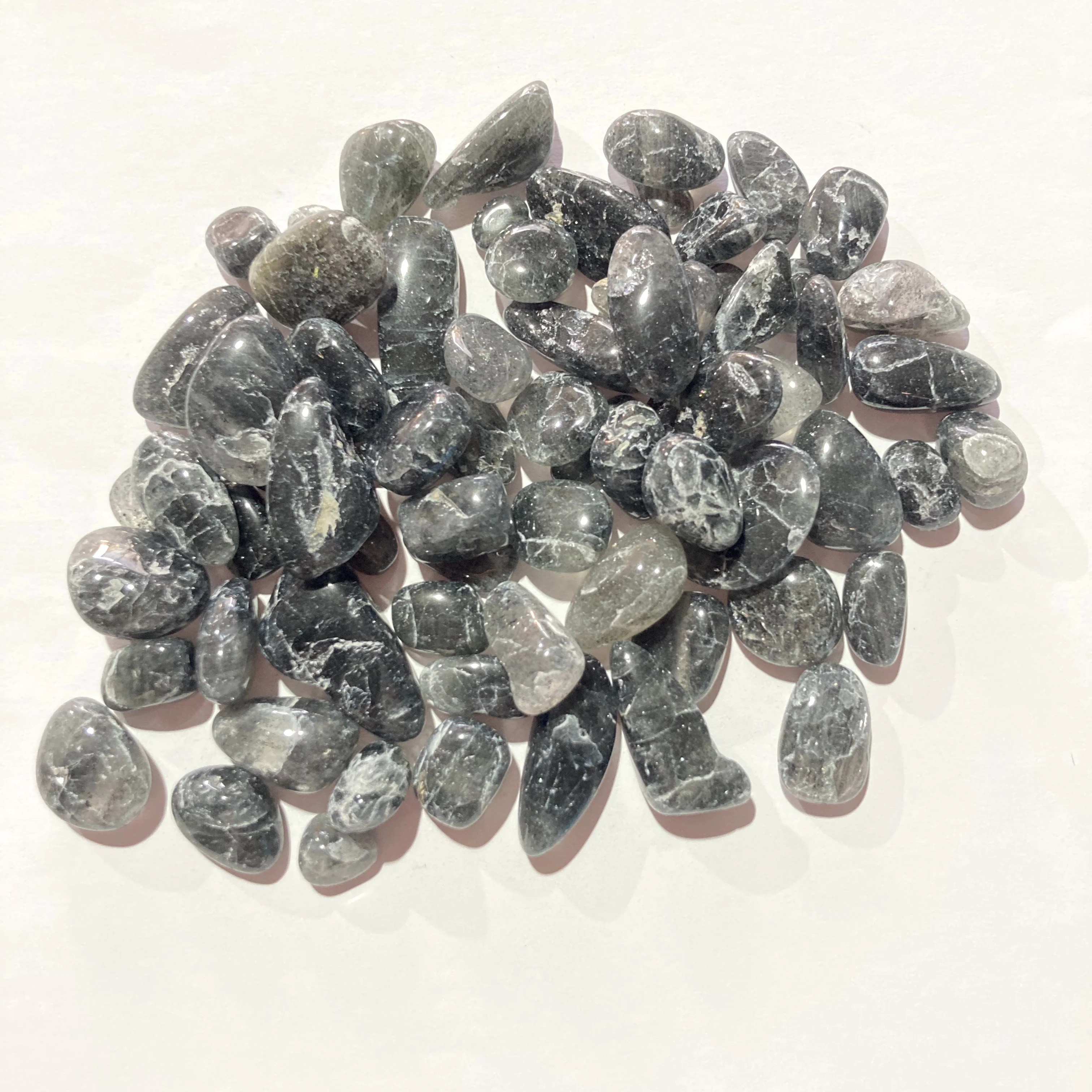 Hot selling natural black gem crafts large natural primary mineral stones crystal gravel for carving