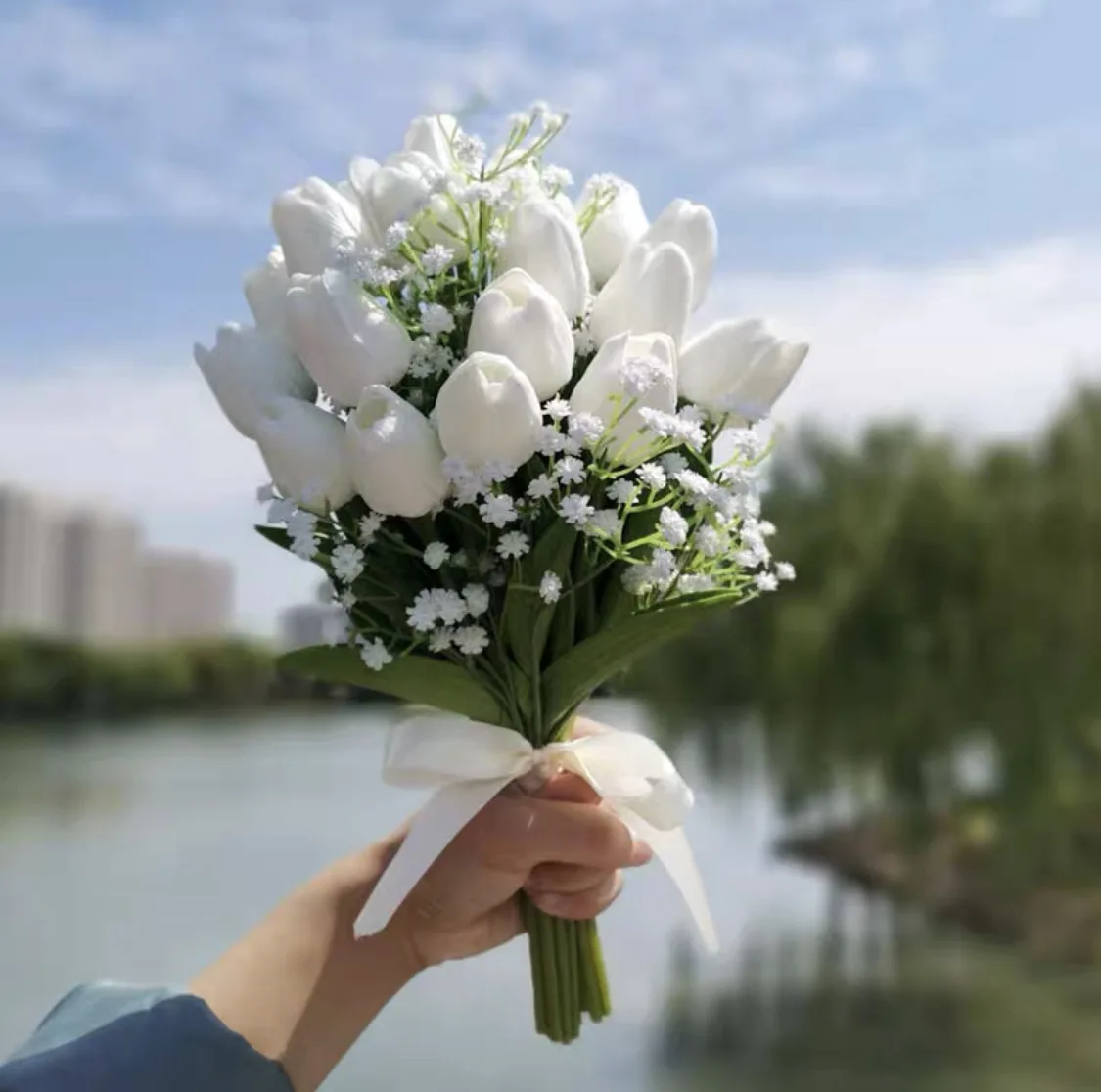 Hot Selling Artificial PU Tulip Silk Flowers for Home Kitchen Wedding Decorations