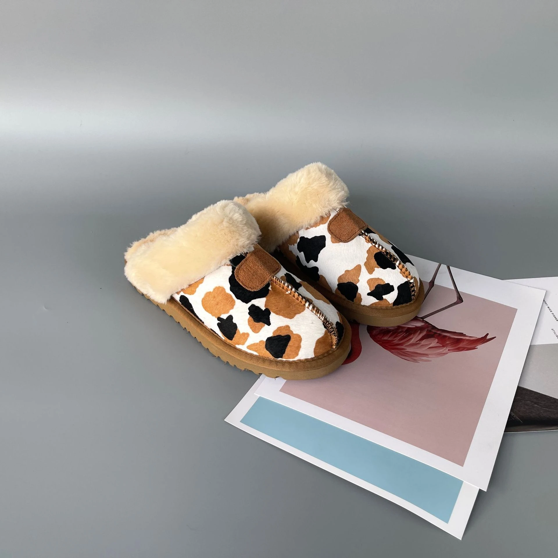 Factory Direct Furry Slipper for Women Cashmere Fur Inside Non-slip Closed Toe Real Suede Leather Cotton Shoes Home Fur Slippers