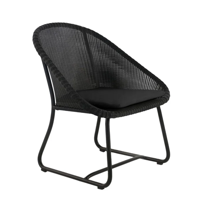 Nice poly rattan outdoor dining chair with metal legs