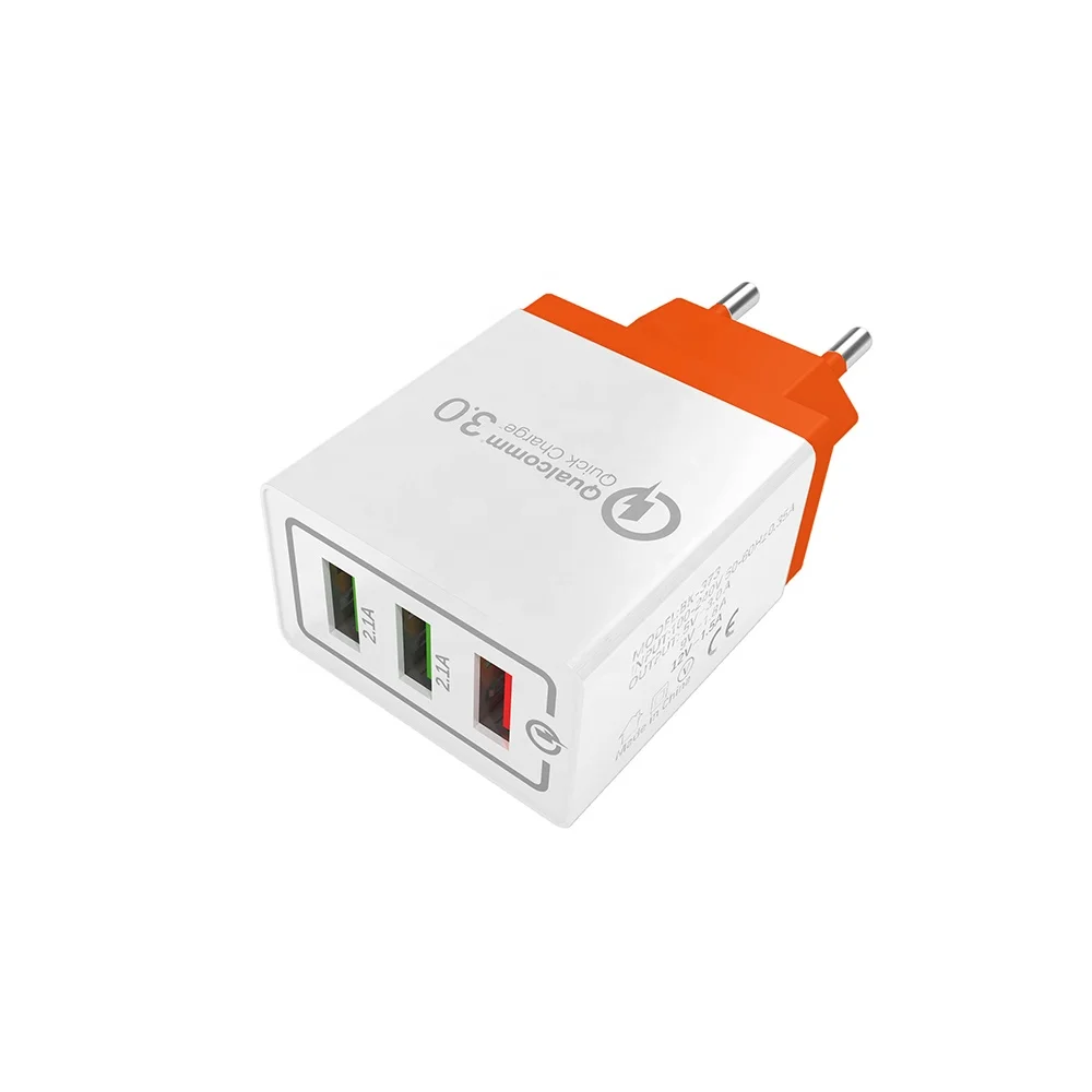 Сетевое зарядное устройство с 3 USB портами и поддержкой быстрой зарядки 0