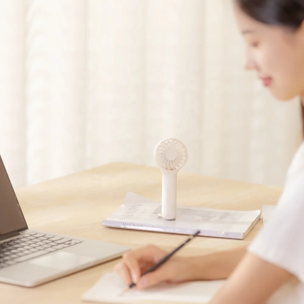 Mini Portable Handheld USB Fan Wireless Cool Summer Fan Lightweight Desktop Outdoor Plastic Fan