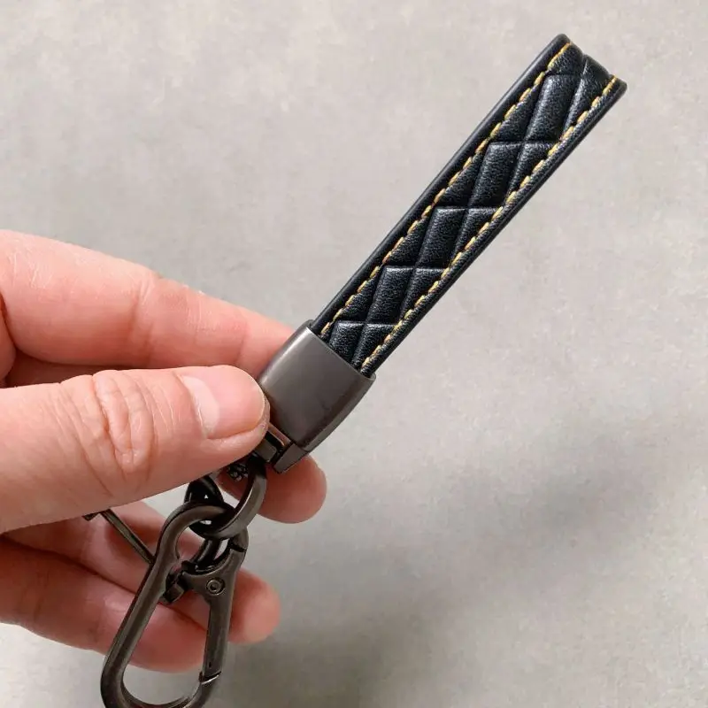 TL963 Customized Personalized Keychains Leather Key Chains Car Brand Turbo Gun Key Holder Ring Metal blanks Sublimation Keychain