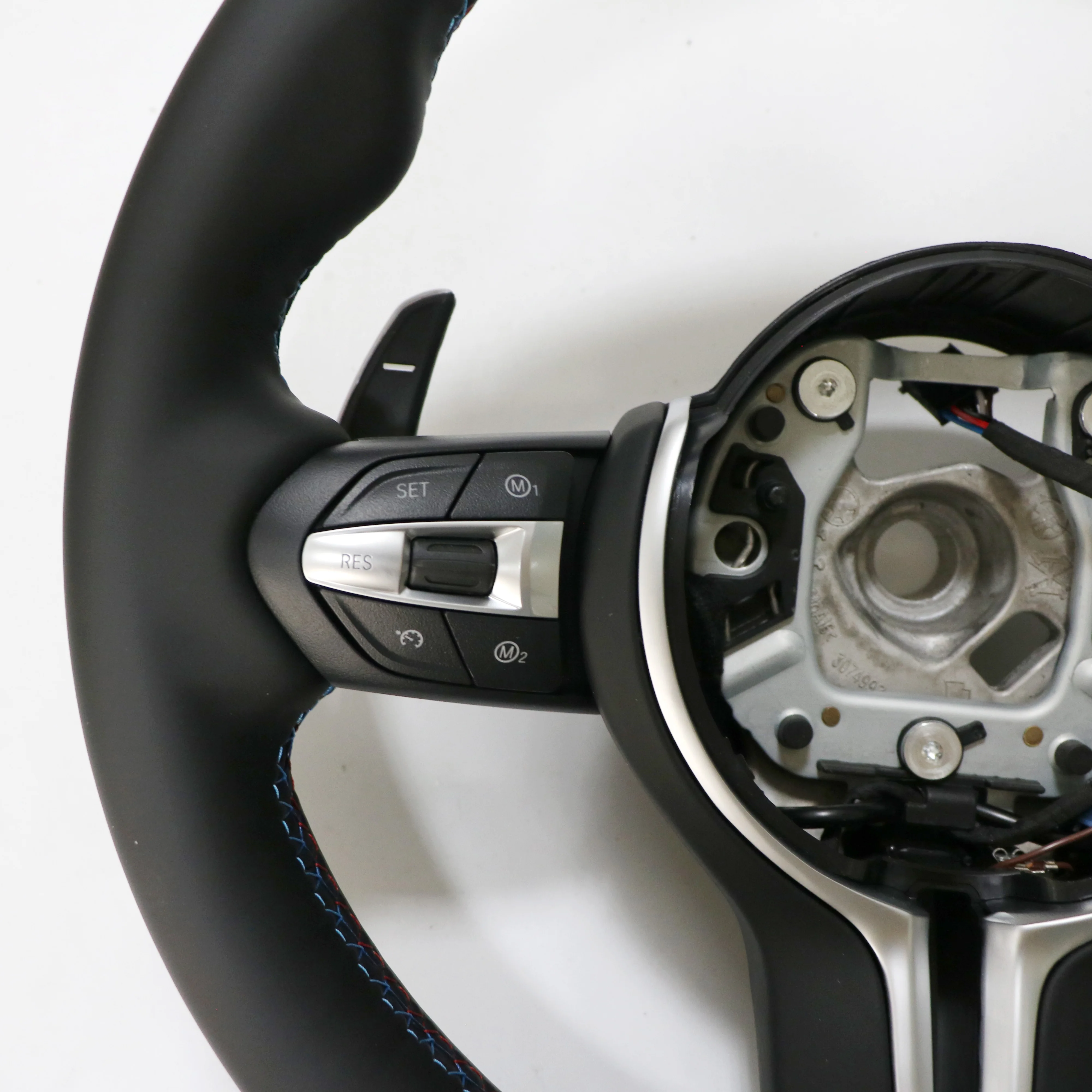 Модное обновляющее кожаное рулевое колесо alcantara для BMW f44 f30 f35 f80 g21 f40 f15 x5 m4 f02 f12 f36 f06 f90