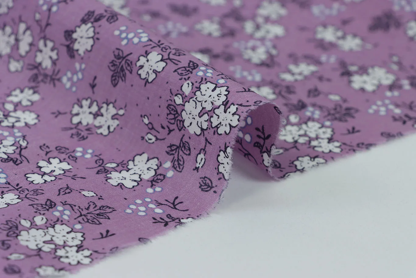 Top Grade Competitive price floral fabric hawaiian organic cotton fabric for shirt