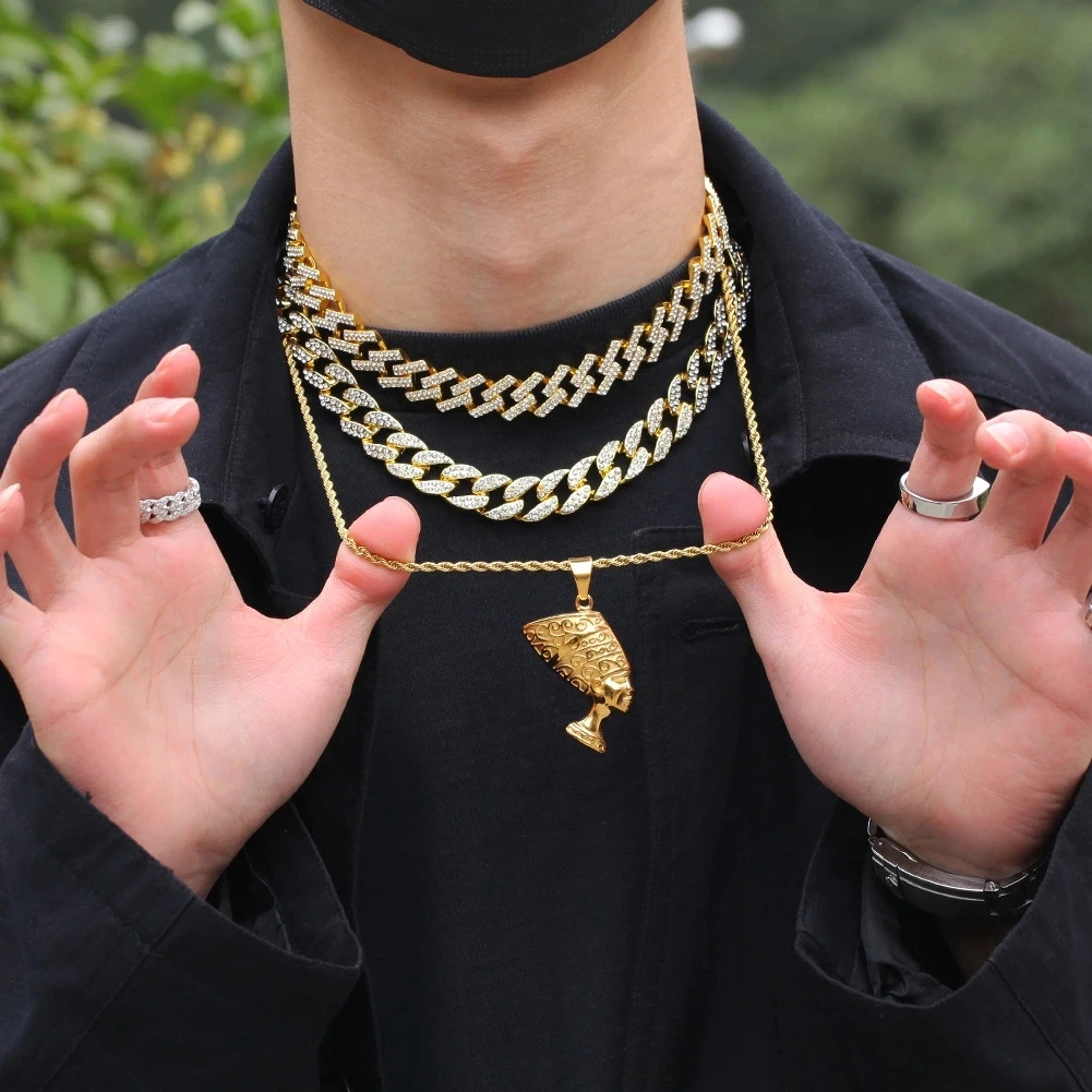 
RFJEWEL Ancient Egyptian Queen stainless steel Necklace Pendant Egypt Nefertiti Head Portrait Jewelry for Women Men 