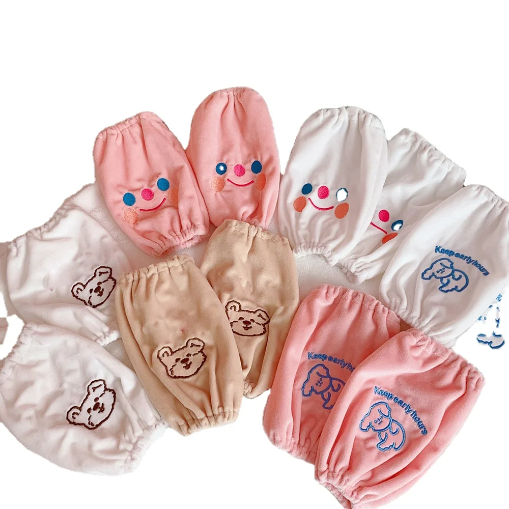 Симпатичные мягкие фланелевые нарукавники с улыбающимся лицом и медведем с защитой от грязи и пятен короткие стильные рабочие нарукавники для студентов