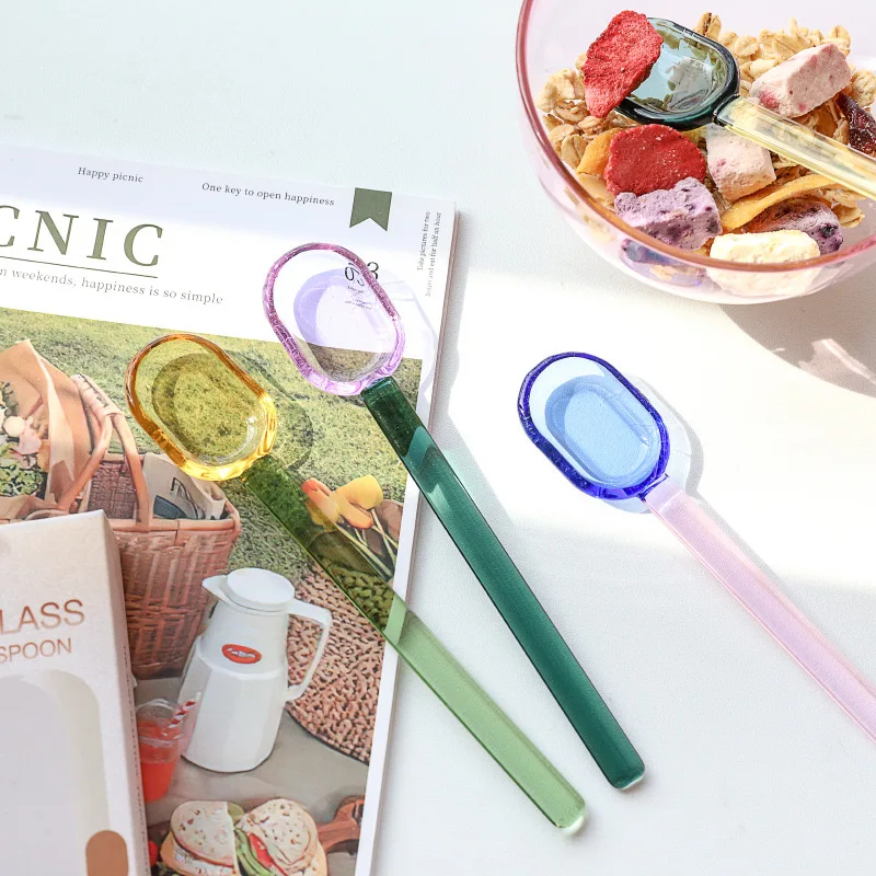 Hand blown transparent high-temperature resistant glass spoon, long handle stirring spoon suitable for bar food coffee milk tea