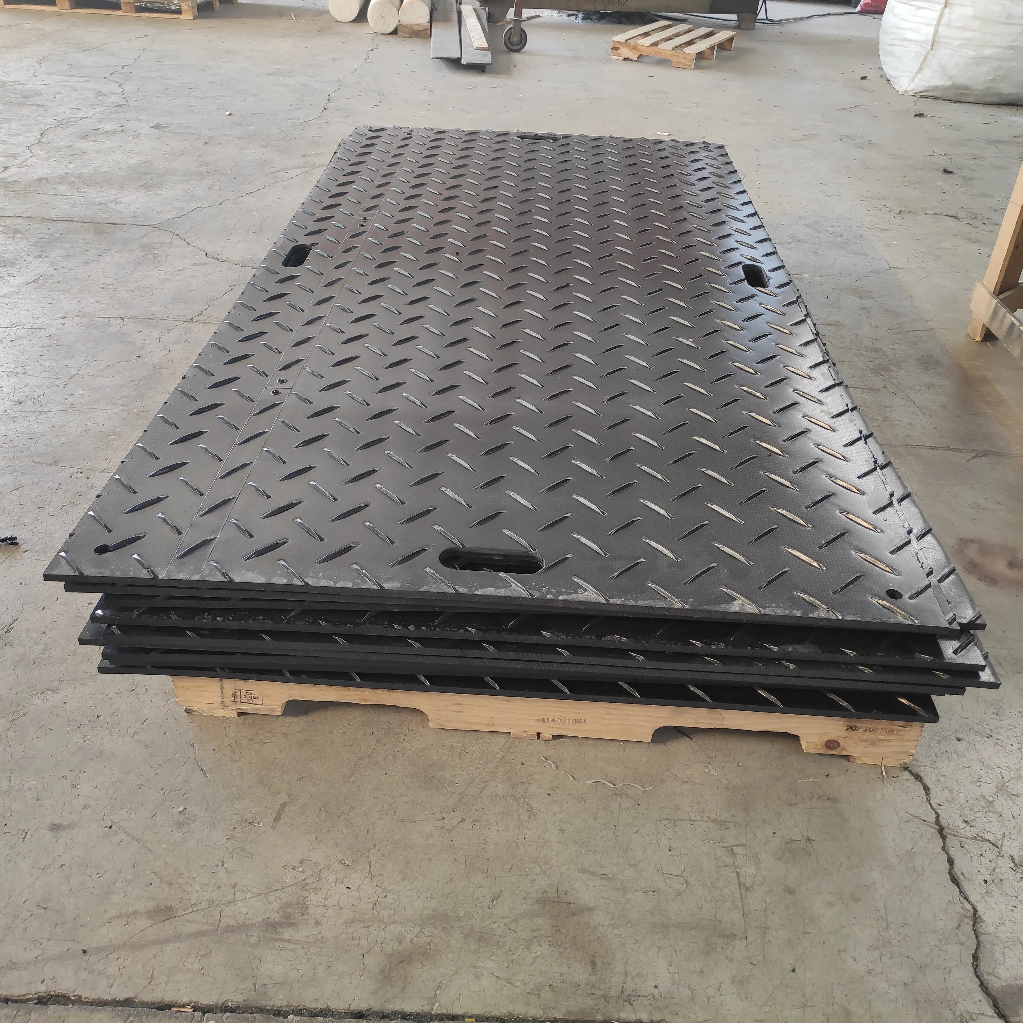 Temporary Portable Roadway Ground Protection Mats
