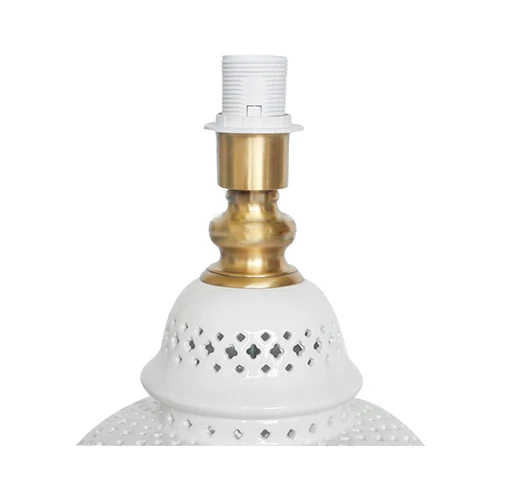 Customized Jingdezhen White Hollow Out Ginger Jar Ceramic Table Lamp Modern Hollow Porcelain Bottle Decorative Table Lamp