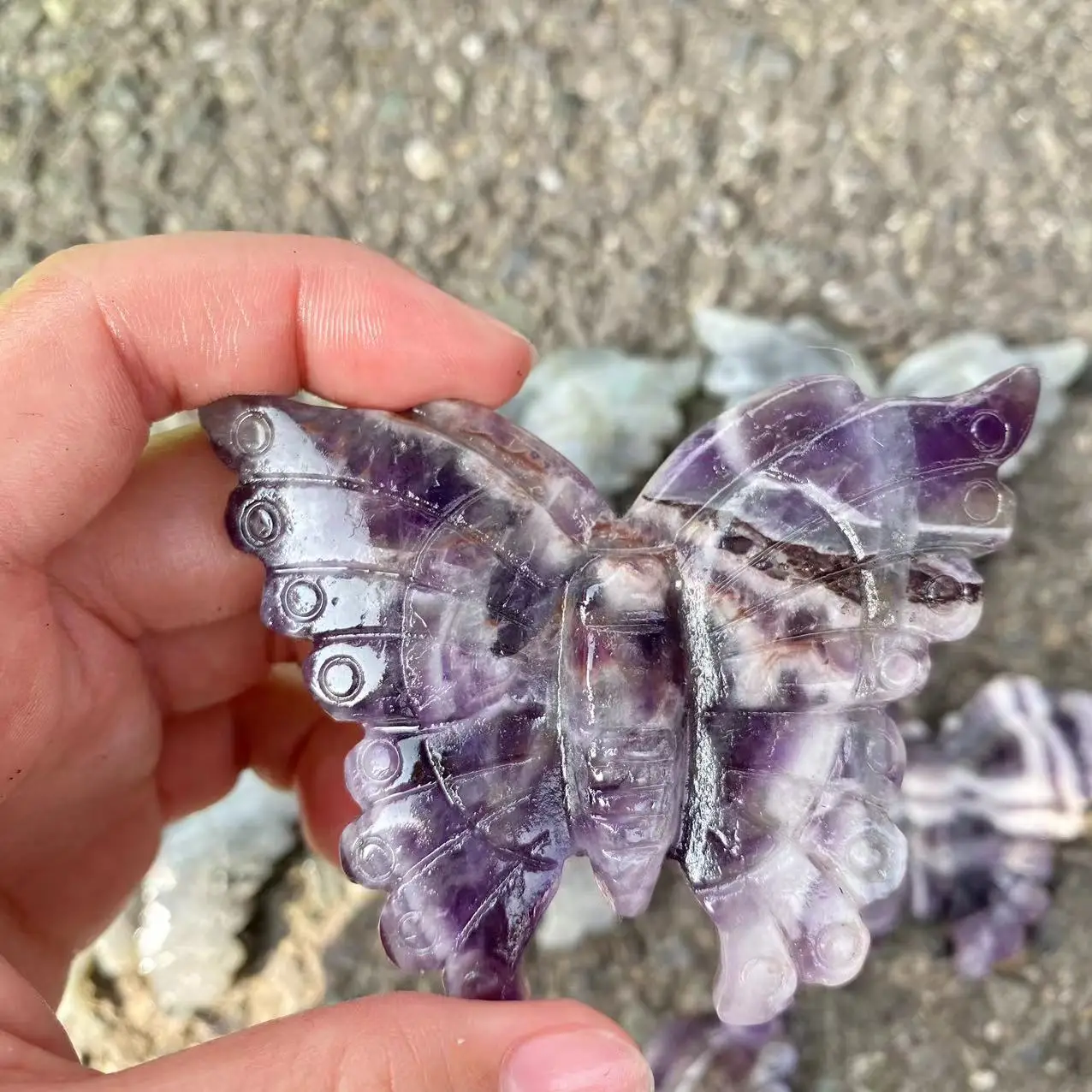 Natural Caved Crystal Stones Butterfly Shape Dream Amethyst Natural Labradorite Butterfly For Decoration