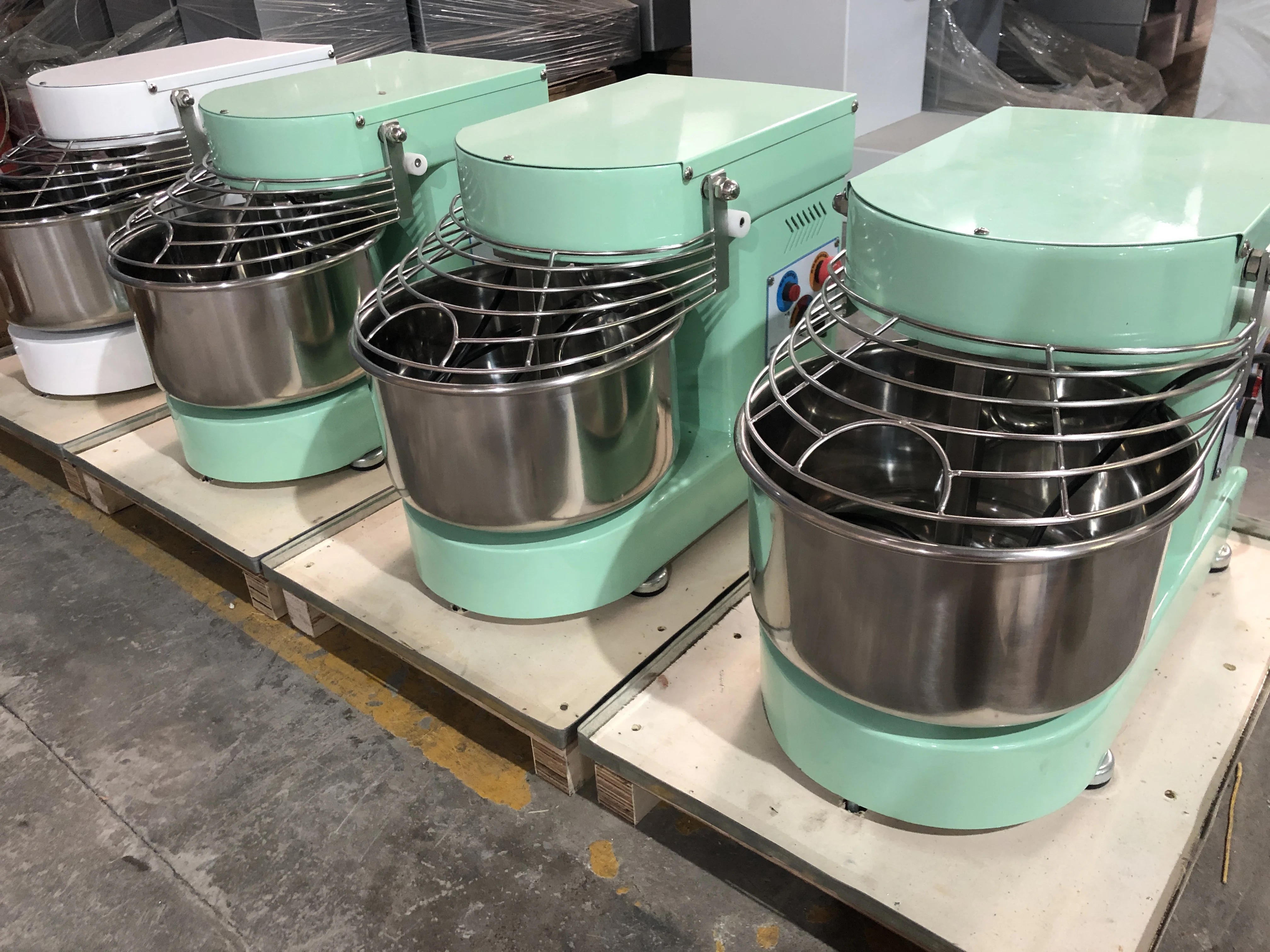 small spiral dough mixer DC motor with two speed reverse countertop 3KG food mixer bread making machine bakery equipment