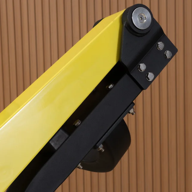 Z960 Incline Chest Press Techno Style S shape frame gym equipment