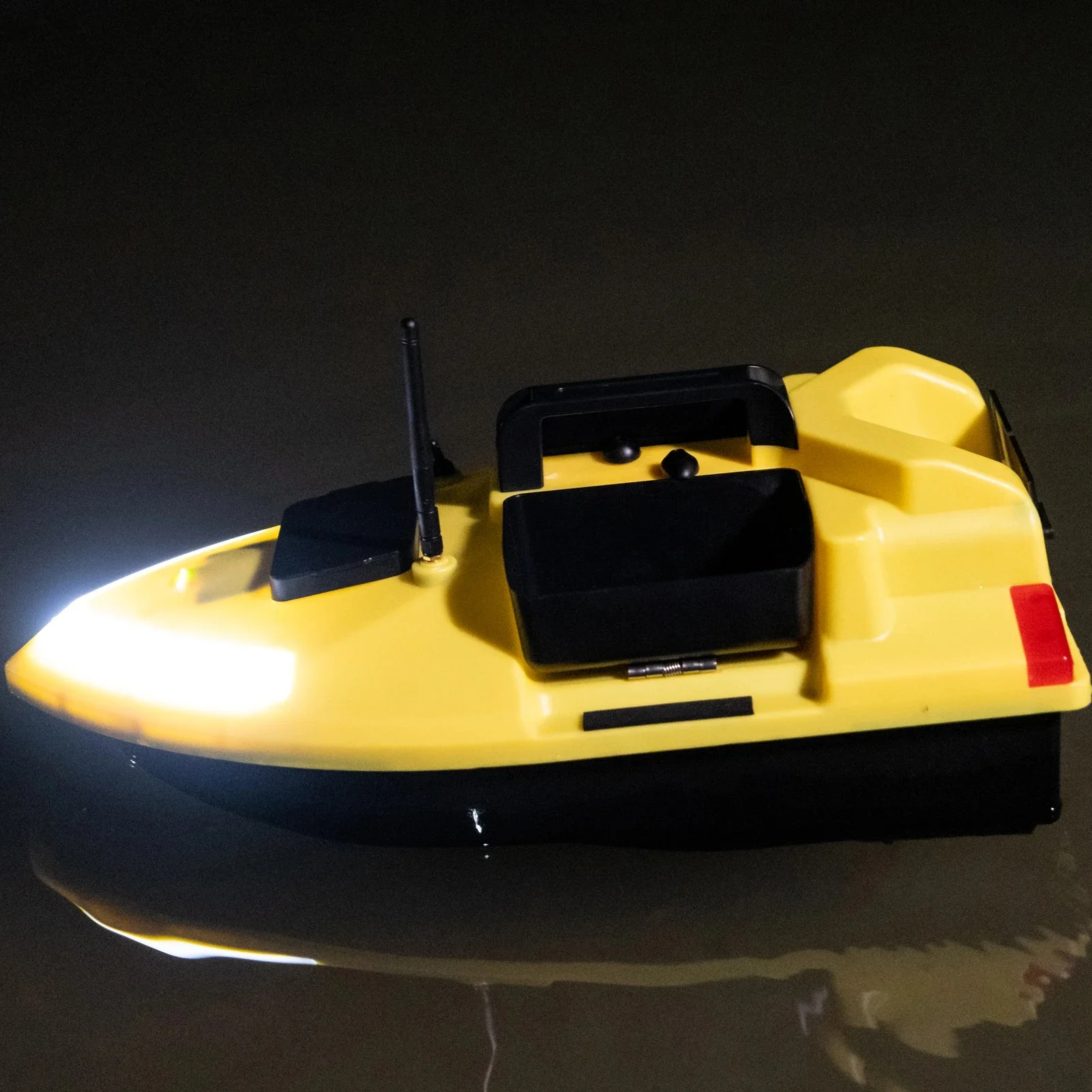 V020 GPS Fishing Bait Boat 500M Remote Control Boat Fish Finder 2KG Loading Automatic Cruise/Return Fishing Boat Toys
