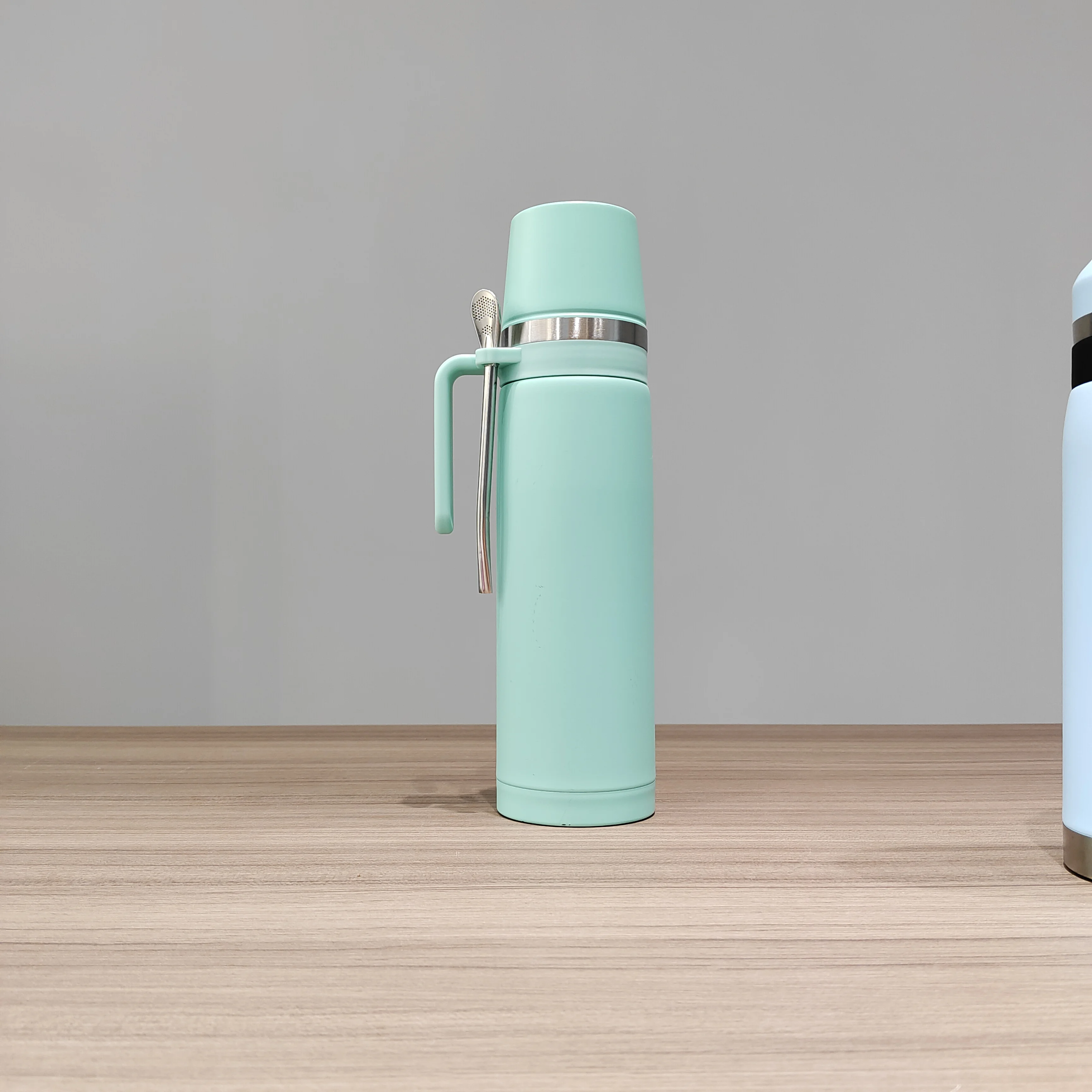 Newest development 1.0L two-in-one mate thermos Vacuum insulated Yerba mate thermos bottle with SS mate cup lid and bombilla