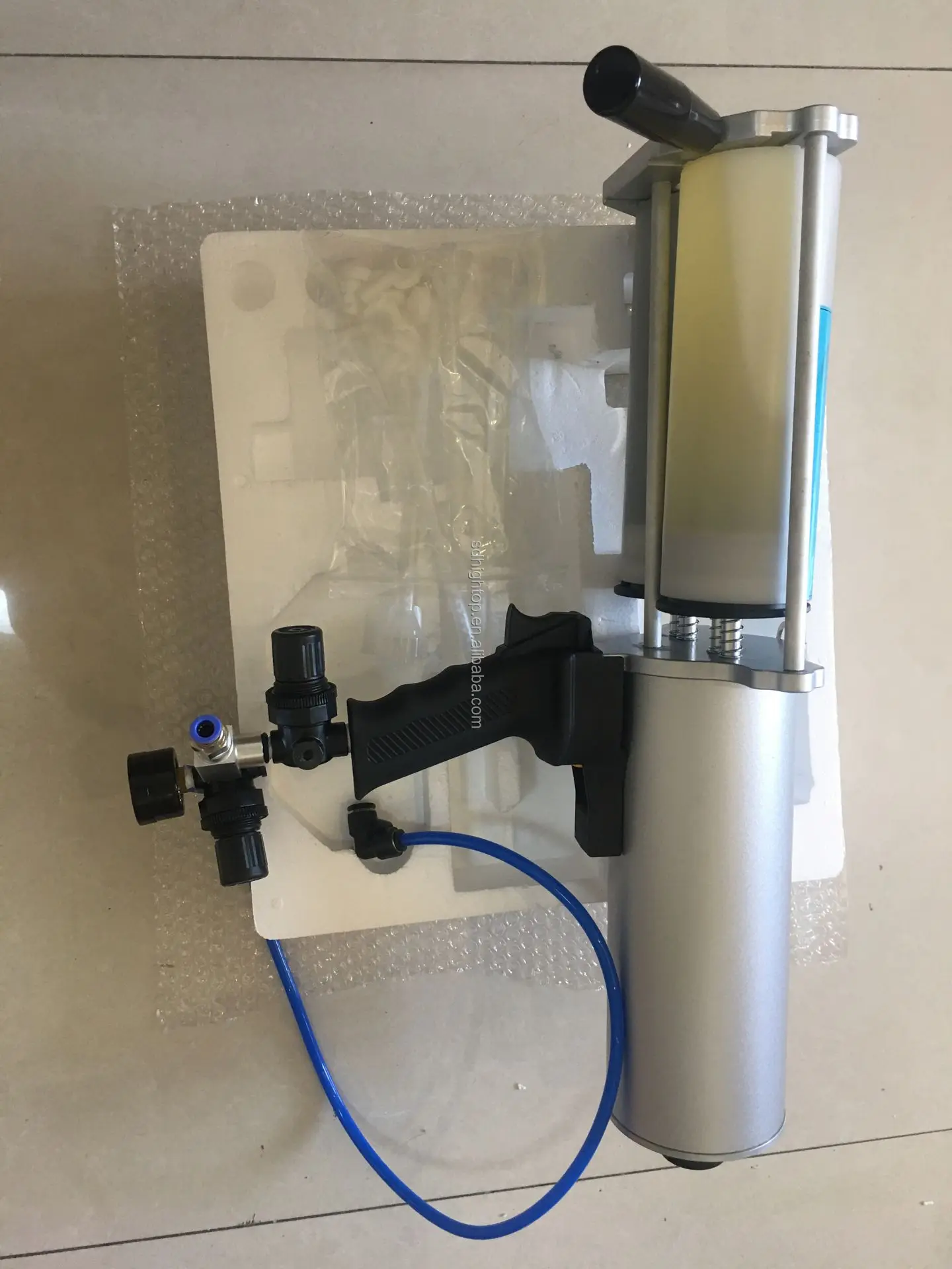 
Economic home use cold polyurea cartridge coating spray liner for sale 