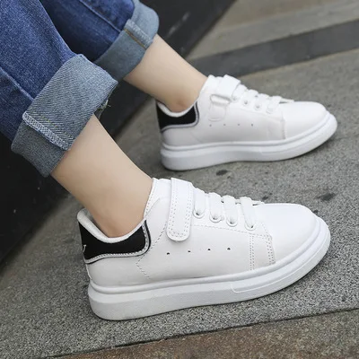 ChouShan OEM Sepatu Wanita Smile White Color New Sneaker Leisure Skate School Children Shoes