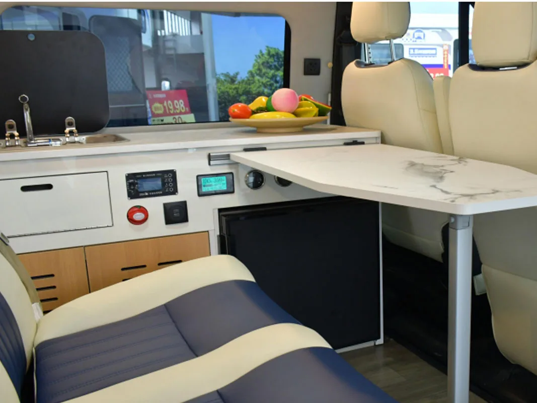 2024 Chongqing Amity 2.0t Camper Van Motorhome 5 Passengers with Big Bed Jmc High Performance Rv Camper Van Family Touring Car