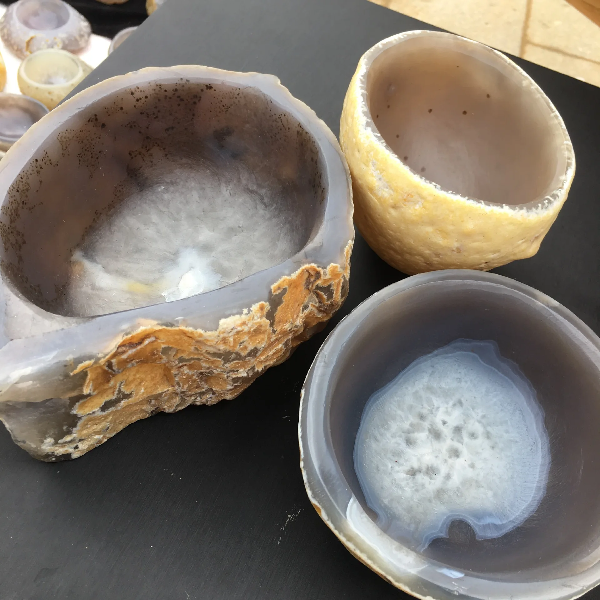 Natural Carving Bowl Agate Crystal Wine Glass Chalcedony Stone Tea Cup Agate Ashtray Crafts Crystal Gift Souvenirs