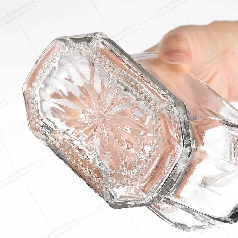 Super Flint Glass Bottles 500ml to 700ml Capacity Square Shape with Screw Cap for Brand Vodka Whiskey Rum Tequila Energy Drinks