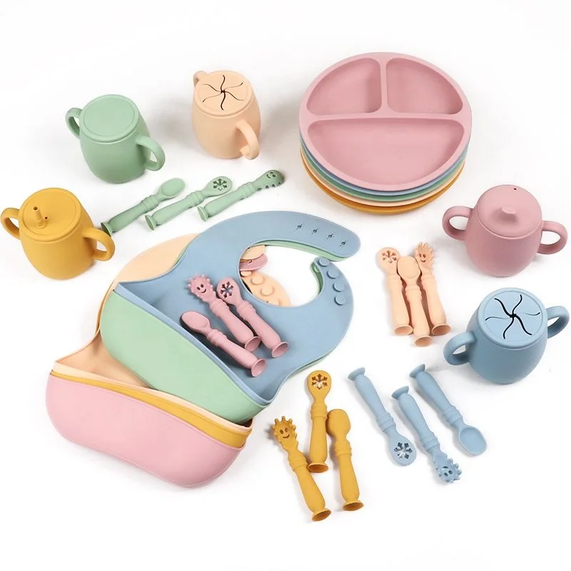 New Baby Gift Sets BPA Free Printed Logo Wholesale Training Tableware Babi Plate Bowl Bibs Products Silicone Baby Feeding Set