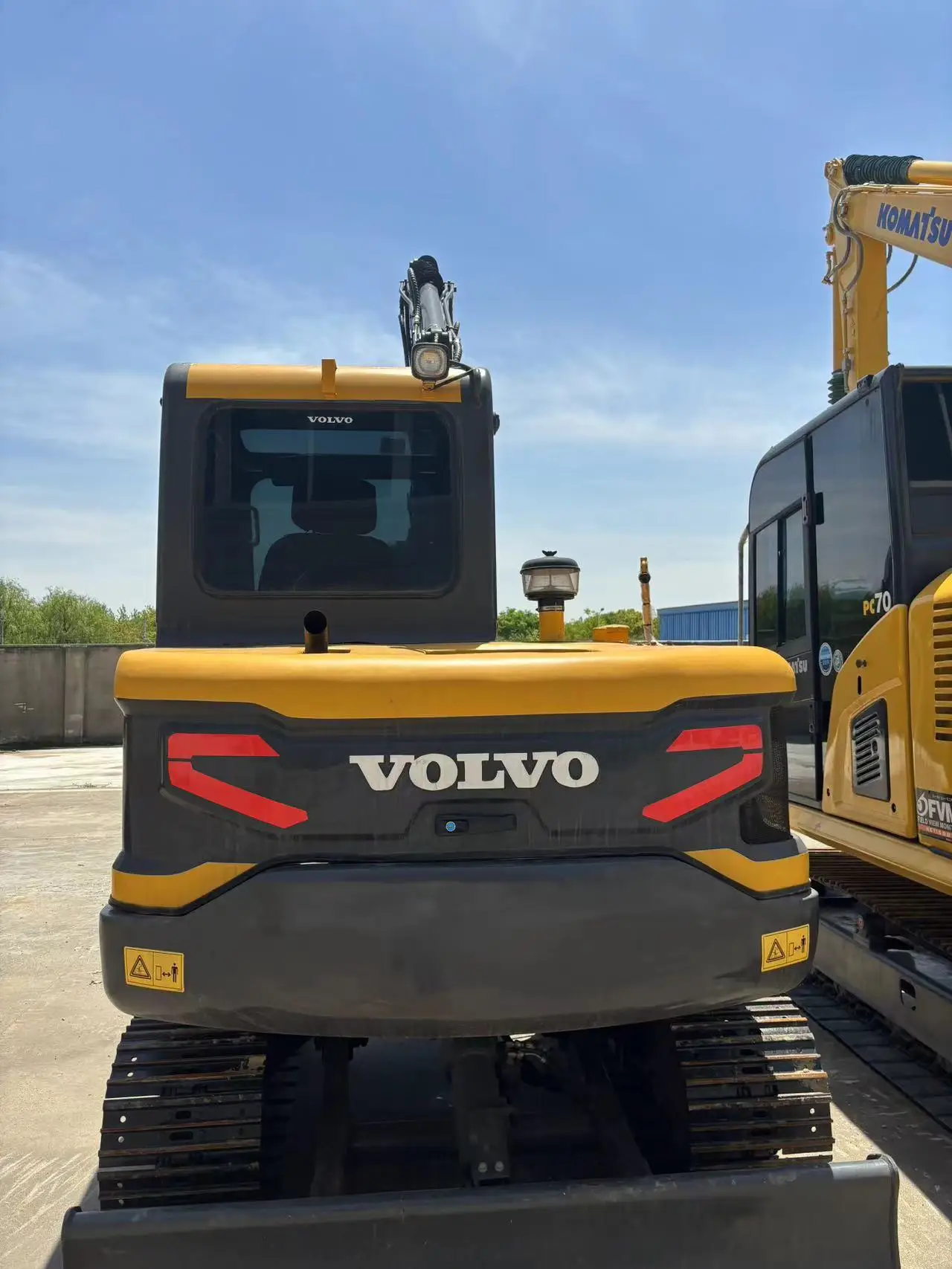 USED volvo crawler mini excavator EC60D in working condition welcome to ask Volvo excavator