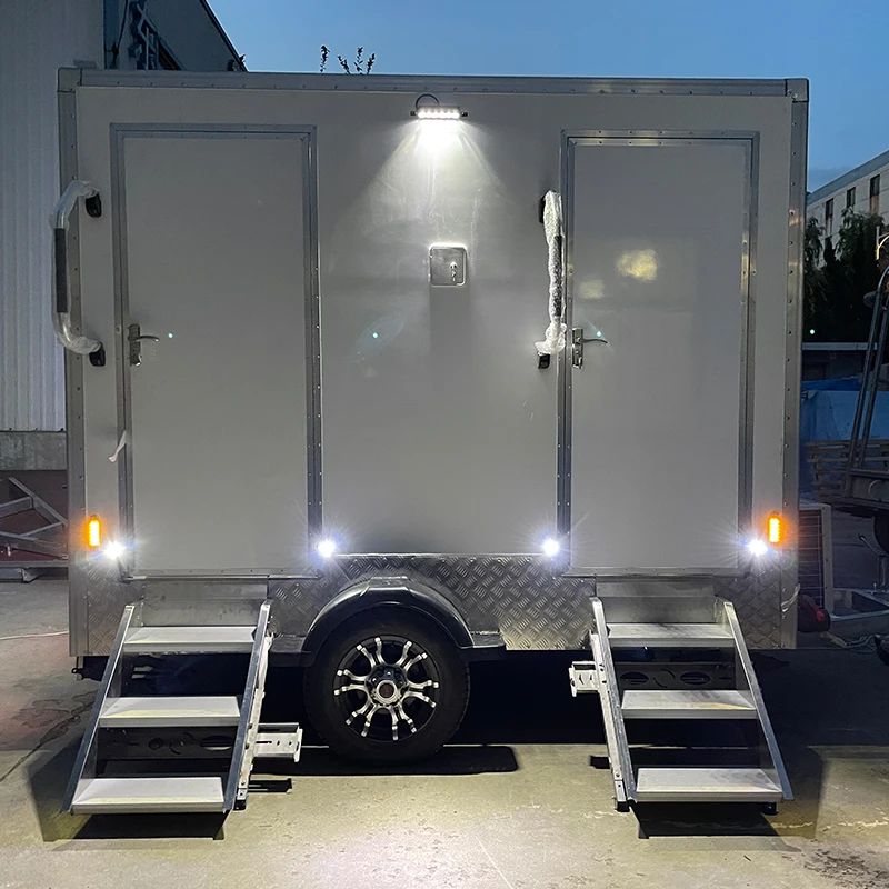 Прицеп для общественного туалета Автоматический Портативный самоходный туалет с септиком баком чистой воды и канализационным выходом
