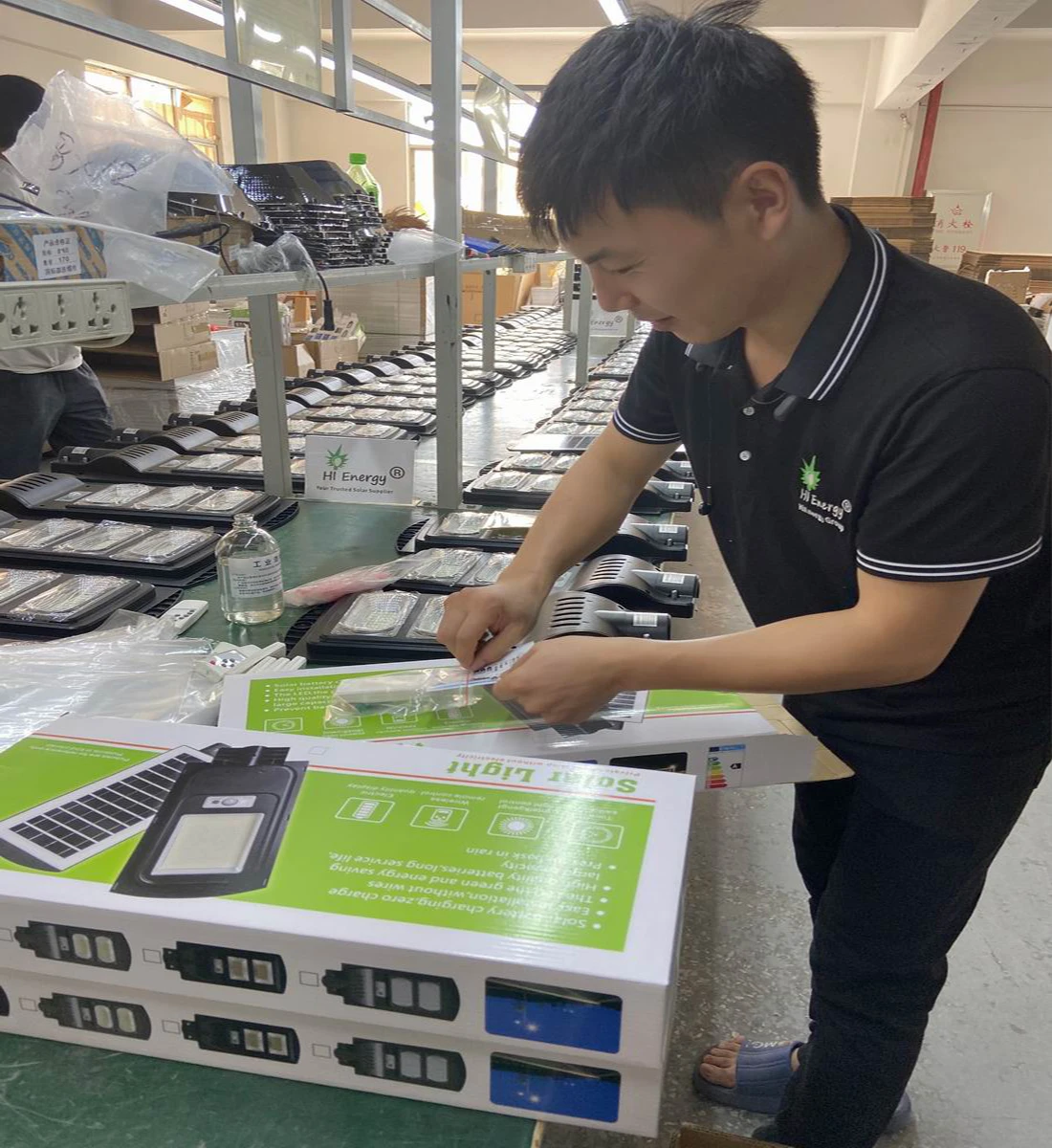 HiEnergy100W 300W 1000W 2000W All in One Integrated Waterproof LED Outdoor Garden Lamp Solar Street Light