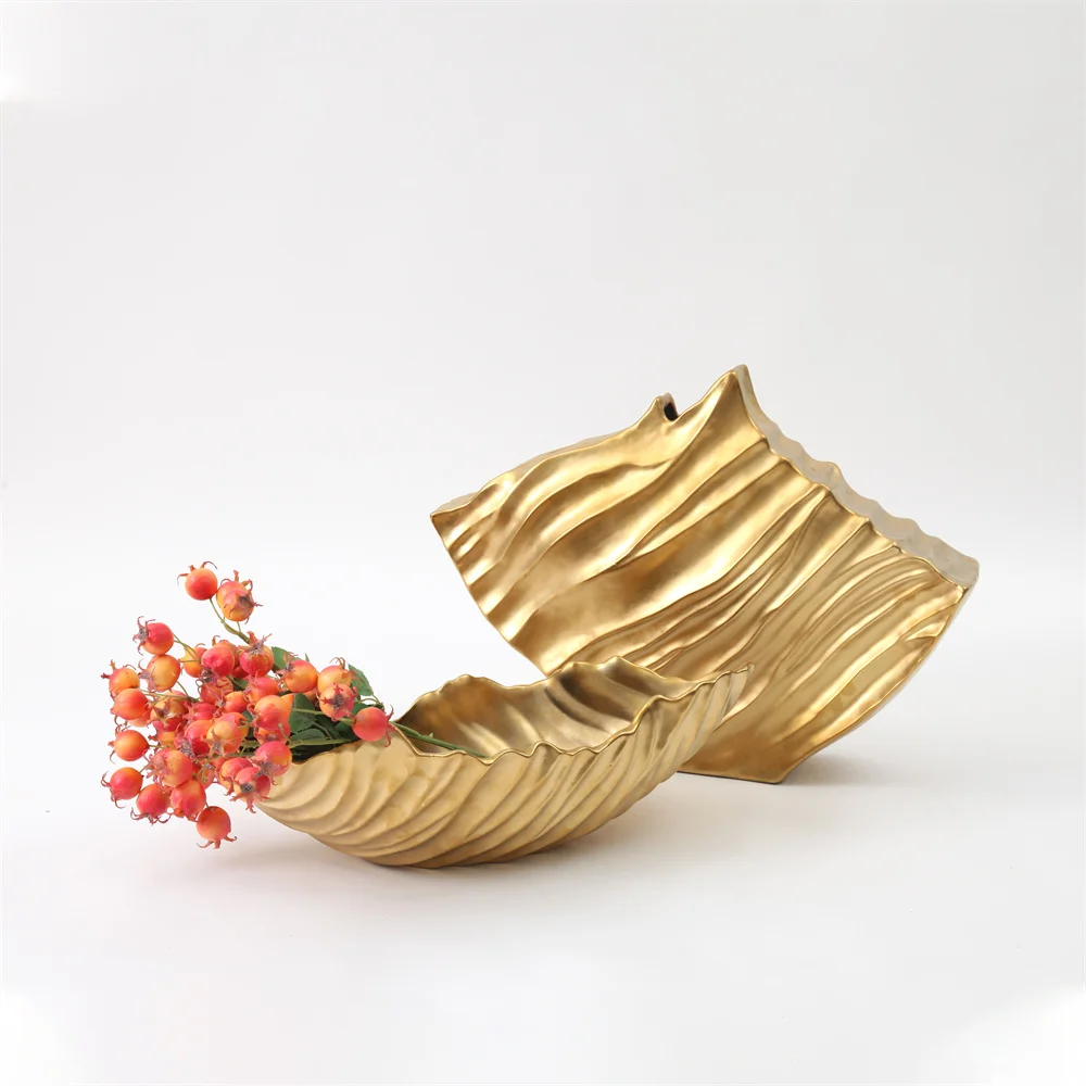 Irregular Luxury White Gold Black Home Table Restaurant Accessory Shell Shape Ceramic Fruit Plate Dish Tray