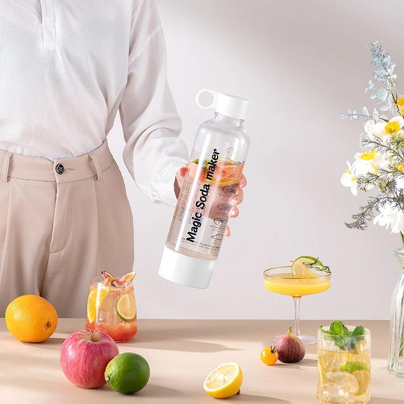 New  Portable Soda maker Sparking Water Household Soda Machine