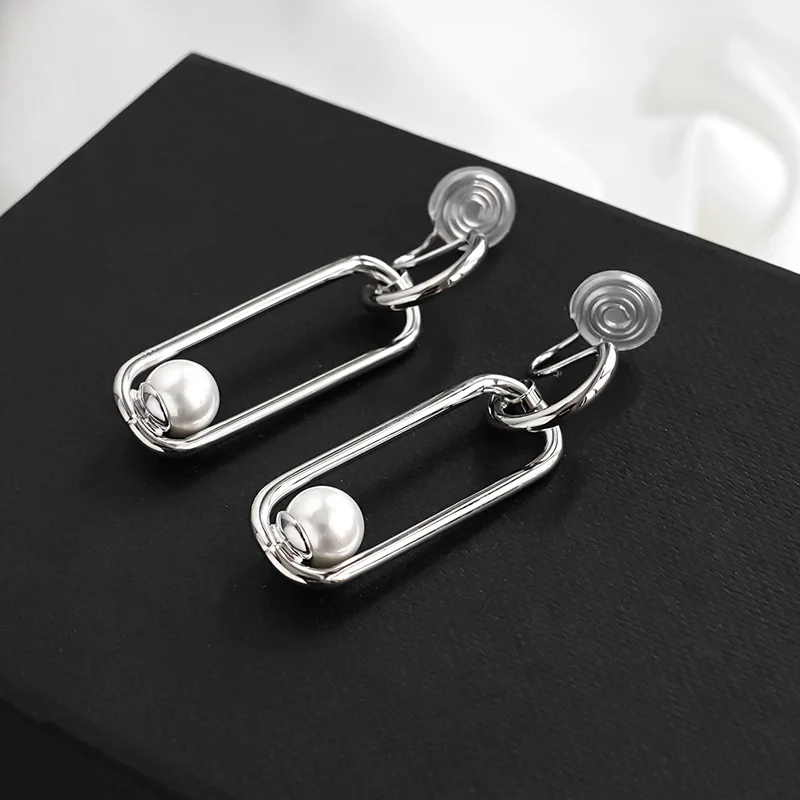 Design sense niche personality geometric pearl long drop earrings women without piercing mosquito coils ear clip