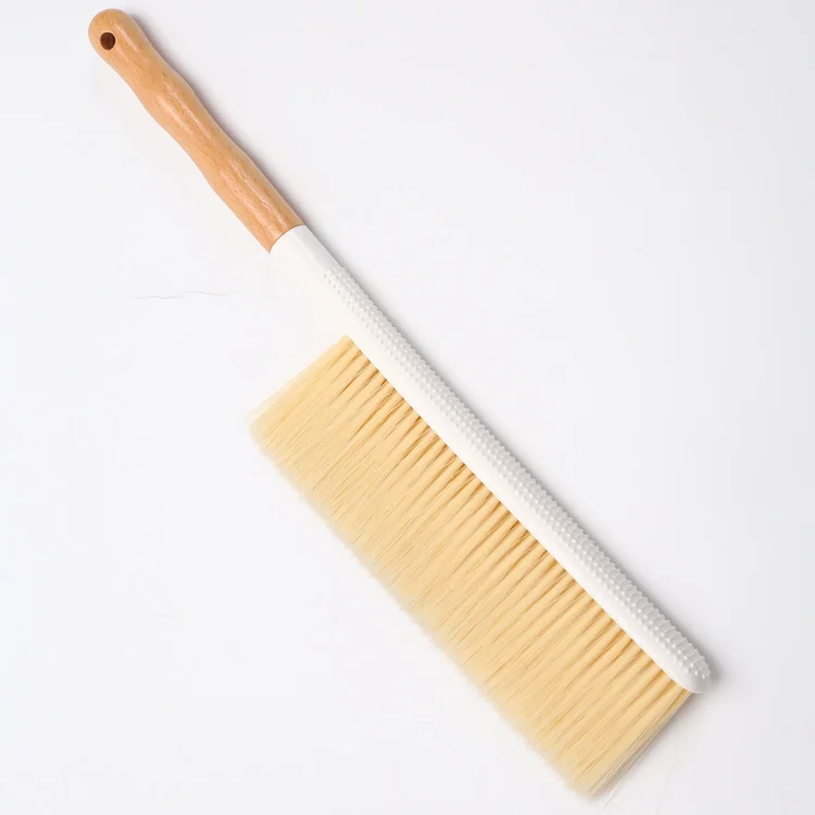 Wooden wood color long handle bed cleaning brush hat brush used to clean high-grade clothes, hats, beds