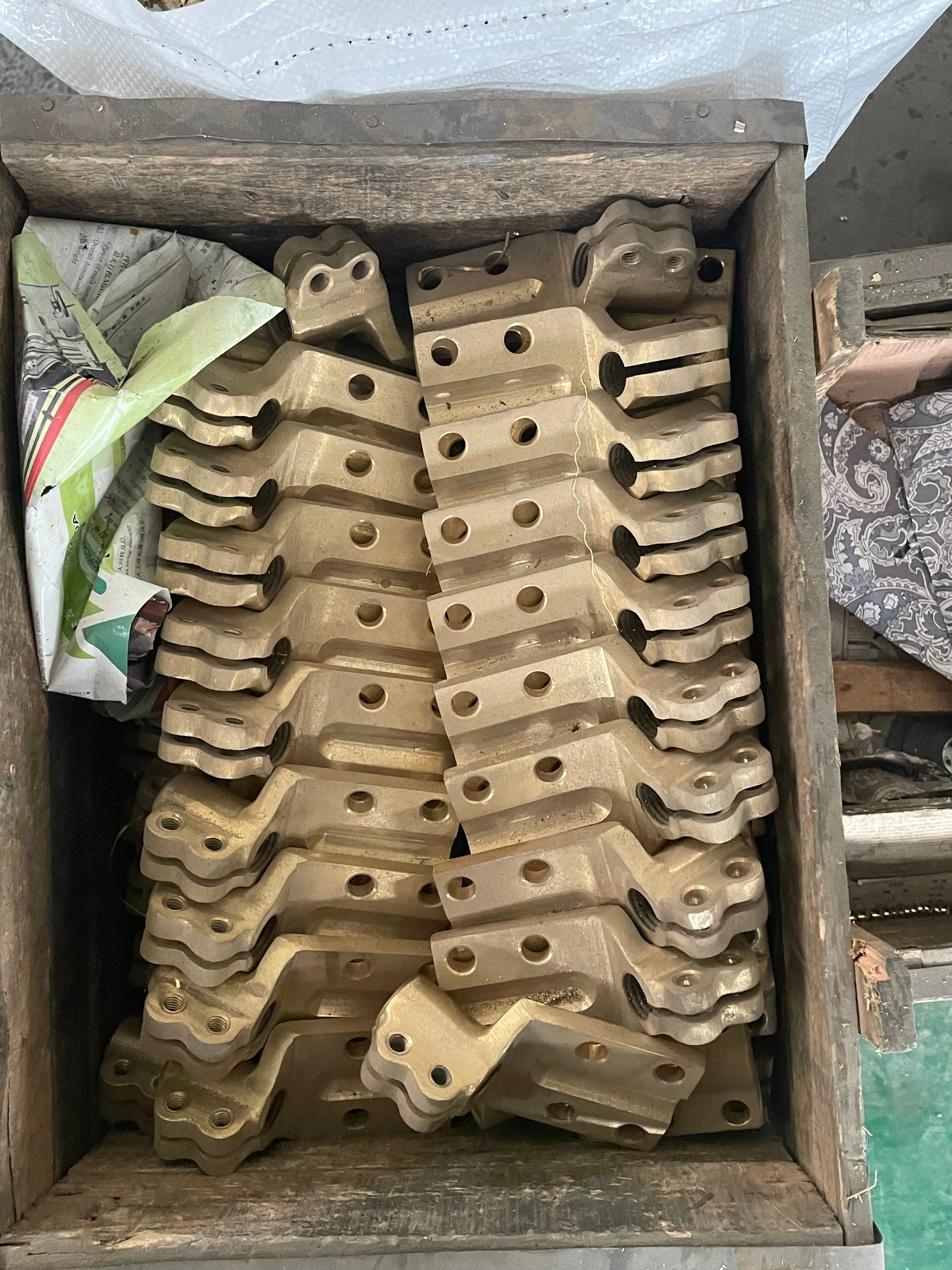 Electrical transformer ceramic bushing insulators flag