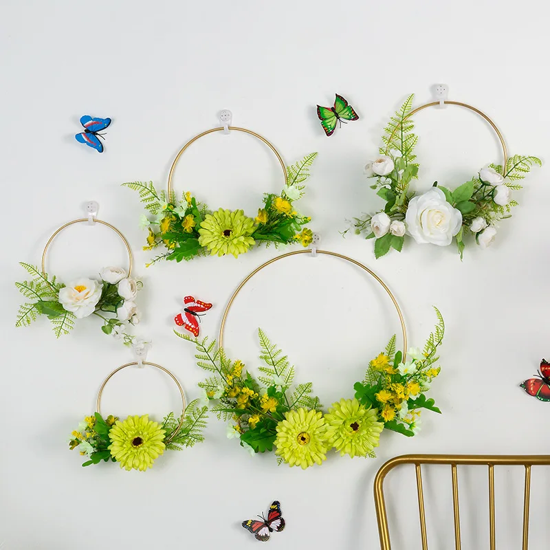 New design hot selling Golden Iron Ring Wedding Decoration Flower Ring Wall Home Decoration
