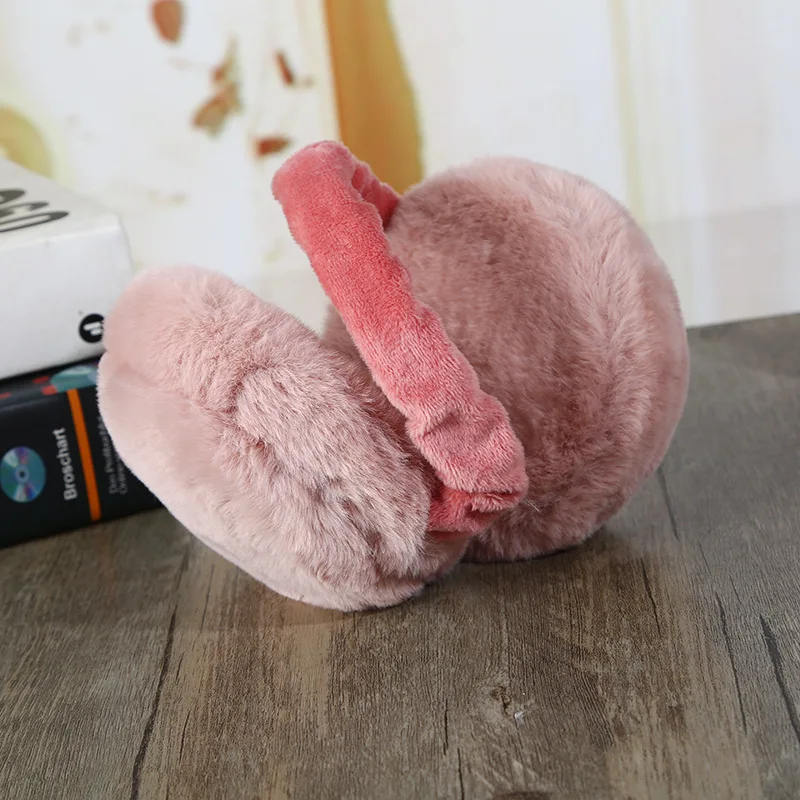 Теплые меховые наушники зимние цветные модные пушистые теплые для взрослых