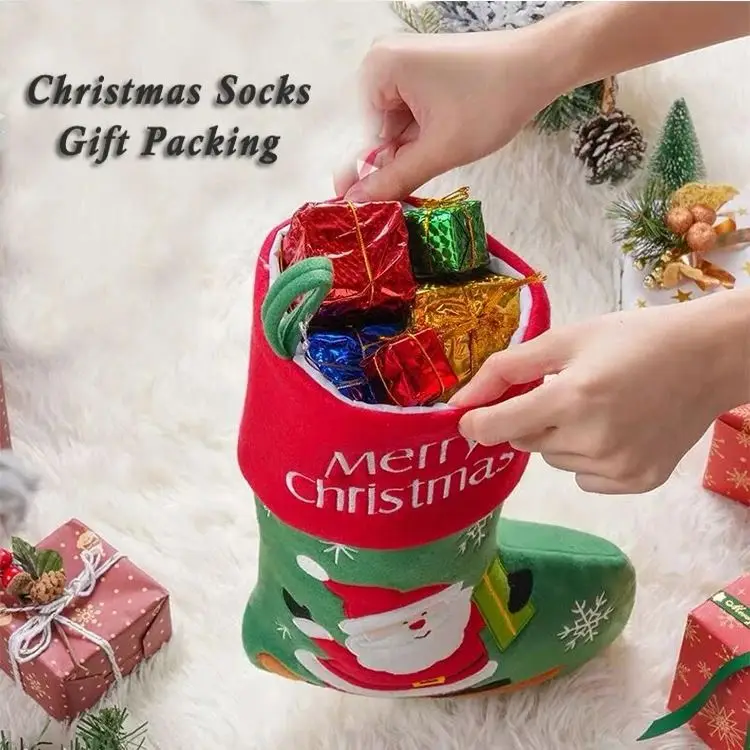 Hot Selling 2023 Kids Gifts Socks Decoration Xmas Small Christmas Stocking Knit Christmas Stockings